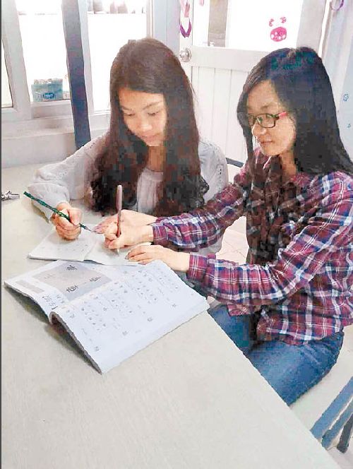 老挝汉语人口_老挝女人图片