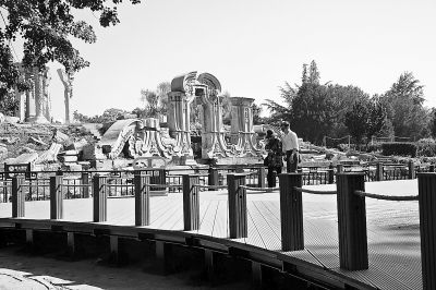 圆明园西洋楼遗址抢救性保护将完 6大遗址区铺