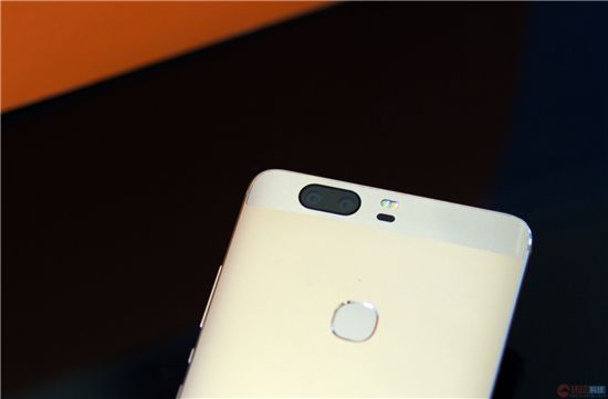 荣耀v8百度预约 不预约无法买