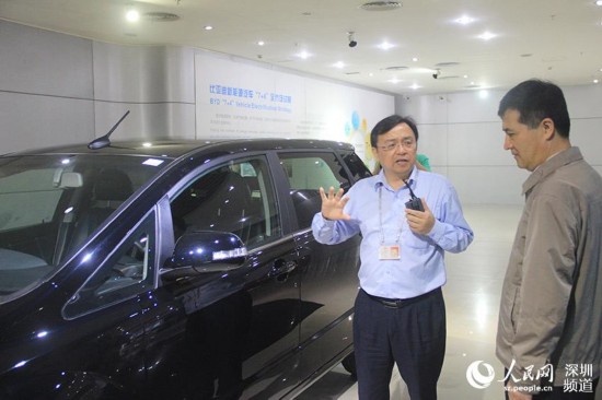 王傳福對新能源汽車的未來充滿信心。（陳育柱 攝）