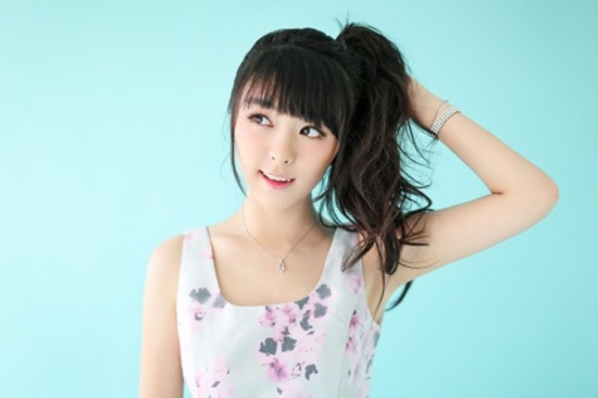 童可可卖专辑送专属礼物 繁星直播强大粉丝团后援助力--人民网娱乐频道--人民网