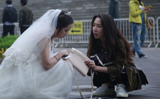 穿婚纱见宋仲基_宋仲基图片太阳的后裔