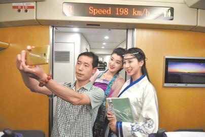 兰渝铁路动车开跑 广元阆中动起来(图)