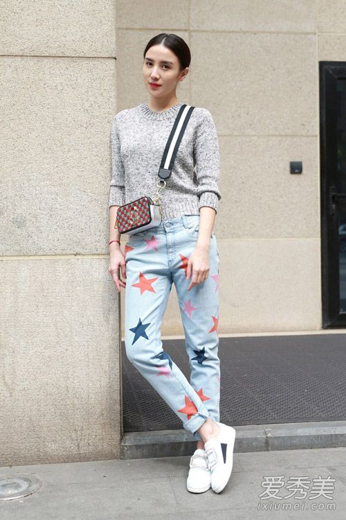 夏天出去旅游穿什么 明星私服这么搭配简直美