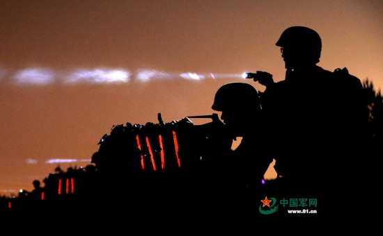 中部铁拳 勇士竞赛落下战幕 比武角逐精彩回