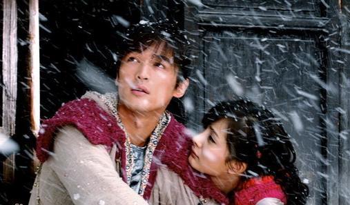 杨幂胡歌往事遭扒 曝两人三年地下恋分手杨幂