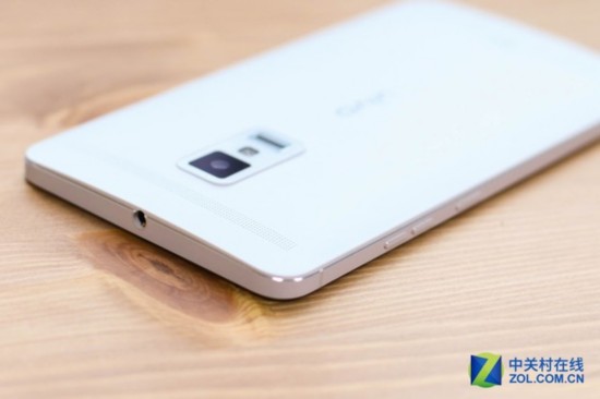 ��ʱ����˷��� vivo Xplay5 HiFi���� 