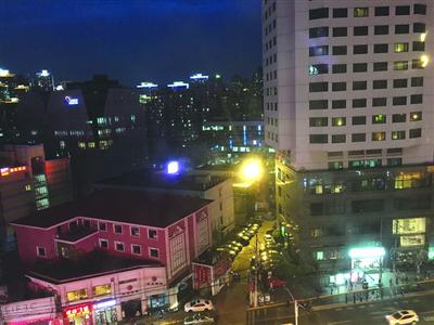 光污染 投诉增多 沪景观灯光管理条例即将出台