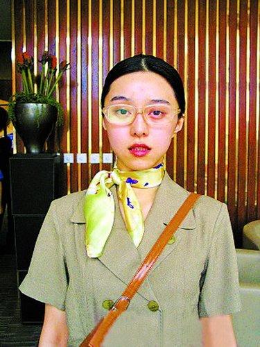  凤姐讽邓紫棋礼服  盘点女星的奇葩造型蔡依林