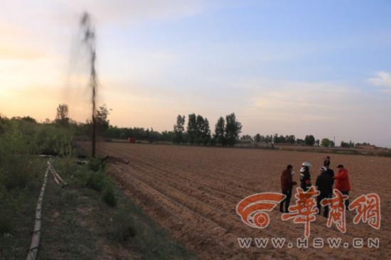 好险!定边一石油管道破损泄漏 经抢险成功处置