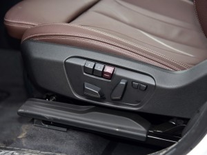  X1 2016 sDrive18Li 