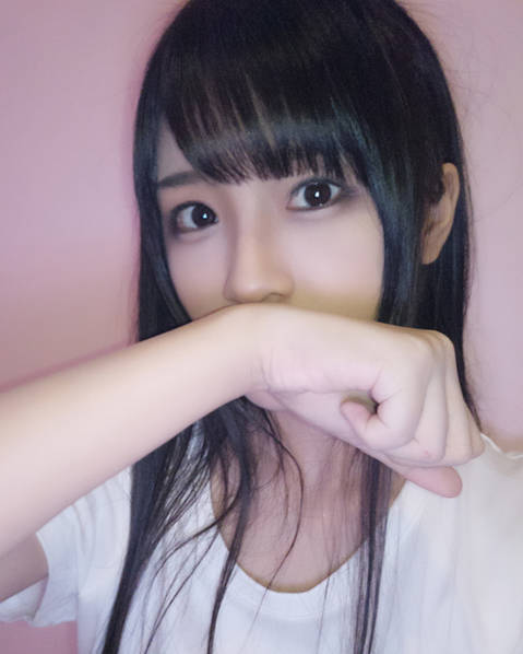 15歲中國姑娘被日媒贊“4萬年一遇的美女”