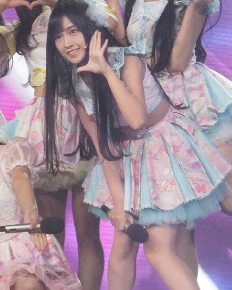15歲中國姑娘被日媒贊“4萬年一遇的美女”