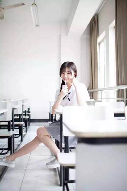 武汉大学校花易主 丁婷婷取代黄灿灿(组图)
