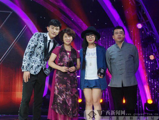 西大女硕士生学业音乐双丰收 写歌献母亲感动网友