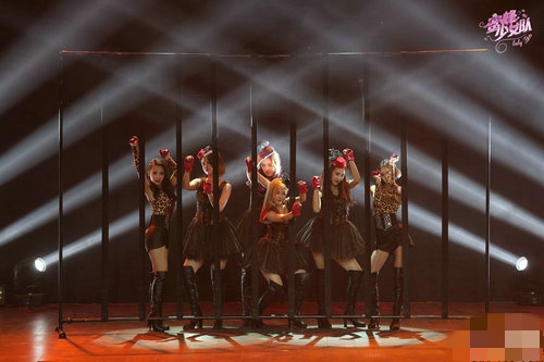 《蜜蜂少女队》顺利出道 火速首发EP甜蜜开唱