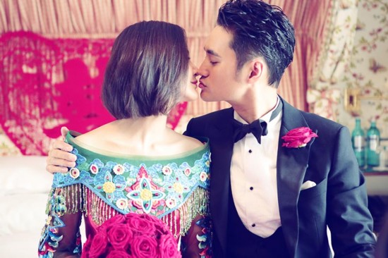 袁弘张歆艺婚礼全程揭秘 胡歌刘昊然伴郎伴娘