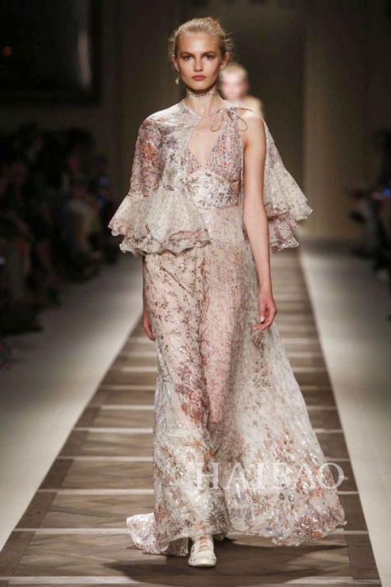 2016KLɸ˩PG (Etro) k˨q