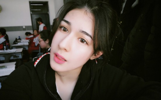 阿的江女儿长大变女神了!沉鱼落雁之容 清纯如