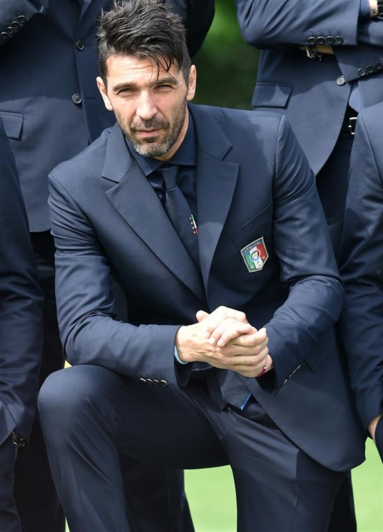 (组图)意大利国家队全家福 新老面孔你还记得谁