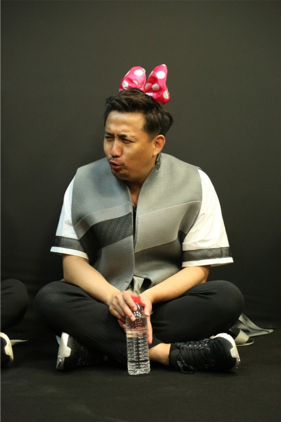 小绵羊已经被玩坏了!极限2黄磊神模仿张艺兴