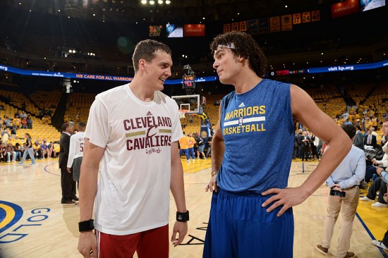 (比赛集锦)NBA总决赛G1战报:勇士vs骑士104-