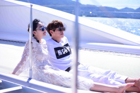 李沁魏大勋唯美Kiss甜蜜虐狗 恋爱之路成标杆