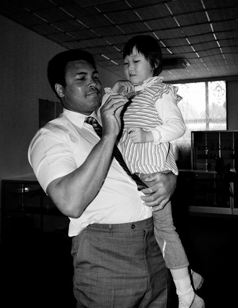 拳王阿里病逝 记者追忆阿里西安行