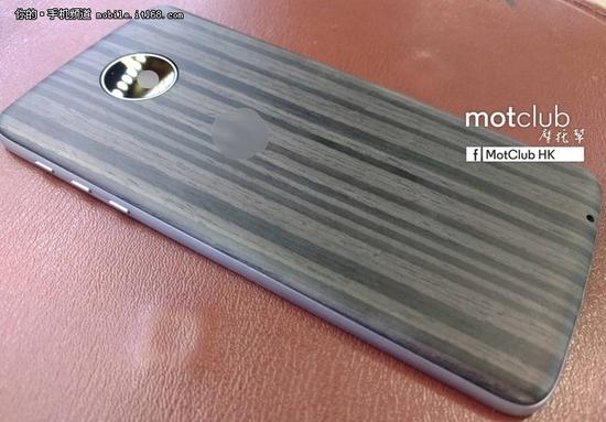 �µ�����ʾMoto Z���ж��ֲ��ʱ��ǿ�ѡ������Style Mod