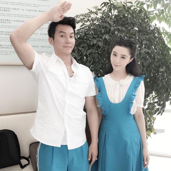  范冰冰李晨穿校服 秀恩爱 郑爽高圆圆舒淇 女星