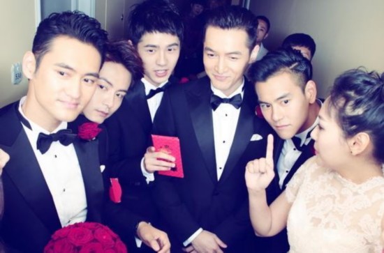 胡歌当伴郎成灯泡 这种连婚纱照都要有你感情