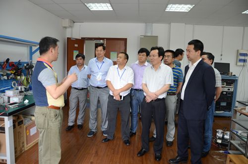萍乡市组团赴中科院上海硅酸盐研究所考察