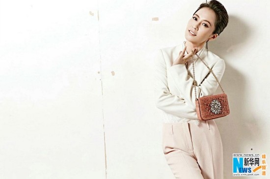 俞飞鸿高颜值写真 颜值与气场并存演绎双面女