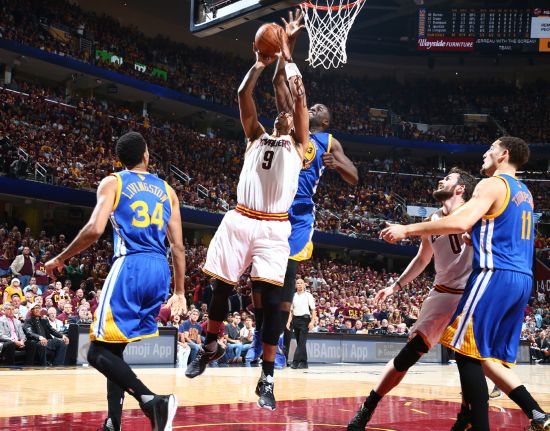 (集锦)NBA总决赛G4:骑士vs勇士97-108落败 勇