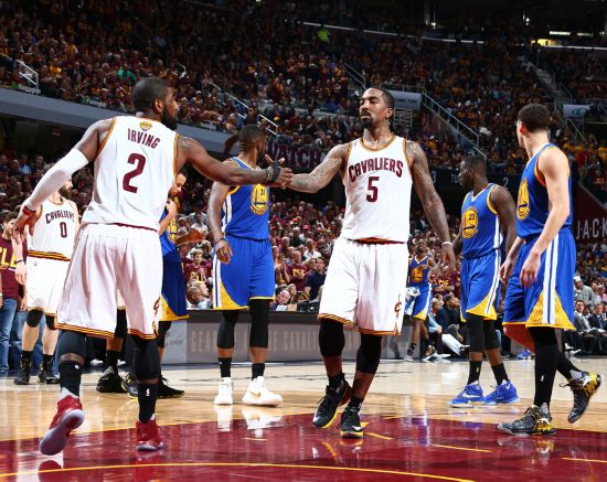 (集锦)NBA总决赛G4:骑士vs勇士97-108落败 勇