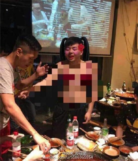 LOL斗鱼阿怡大小姐承认代打和买账号 盘点阿