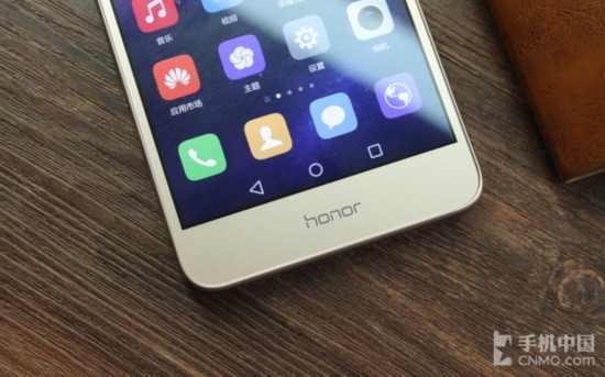 荣耀畅玩5A评测:续航惊艳的青春好拍档