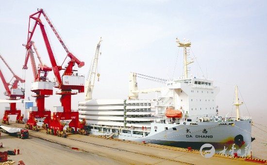 盐城大丰港开辟多条新航线 码头吞吐量增长