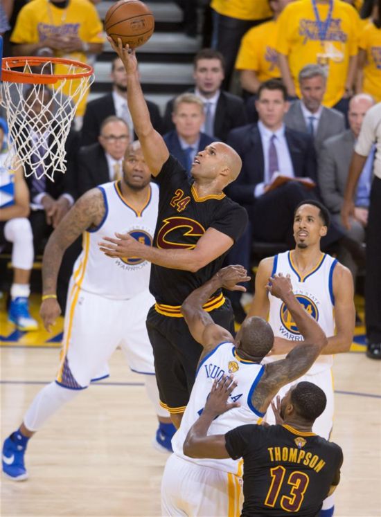 NBA总决赛:勇士不敌骑士