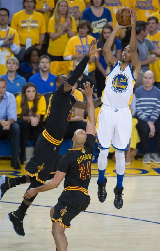 NBA总决赛:勇士对阵骑士