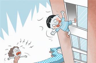 惨剧!黄冈妈妈精神异常 7楼扔下2岁亲生儿子