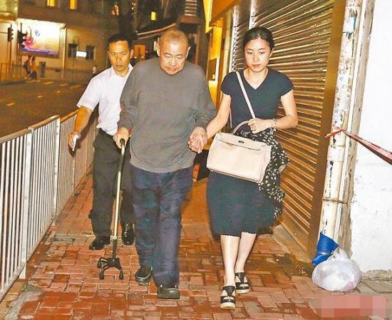 富商刘銮雄和女友甘比