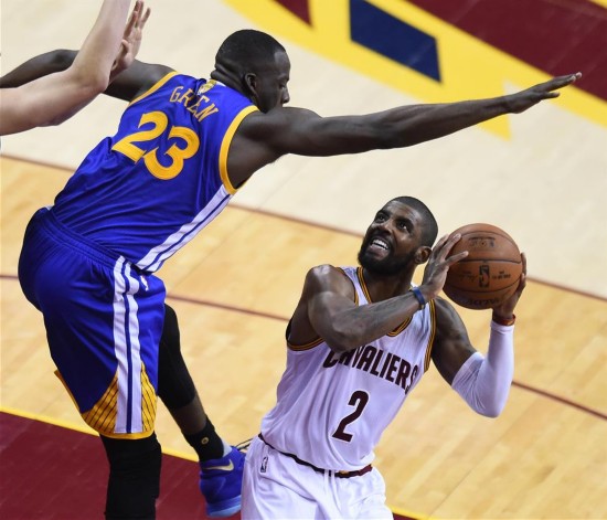 NBA总决赛第六场最新赛况:骑士105:87勇士 库