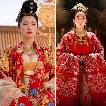 同样的"皇后"造型,巩俐霸气爆表,气场分分钟碾压章子怡!
