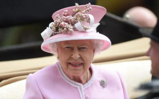 �^��k�����R��դG�@ (Queen Elizabeth II) �G��2016�^��Ӯa�R�����ɰ��| (Royal Ascot)