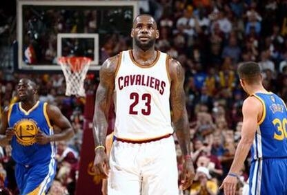 骑士惊天逆转夺冠 赛后倒地抱头哭泣 - 中国网