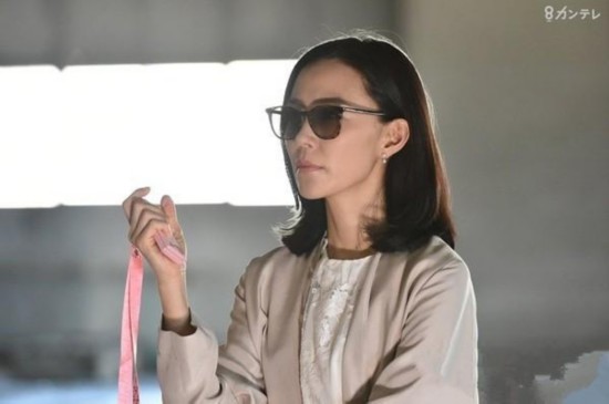 我的恐怖妻子 魔女必杀技其实是一张少女颜--时尚--人民网