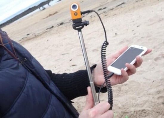 新型外置镜头可连接手机 拍摄更方便