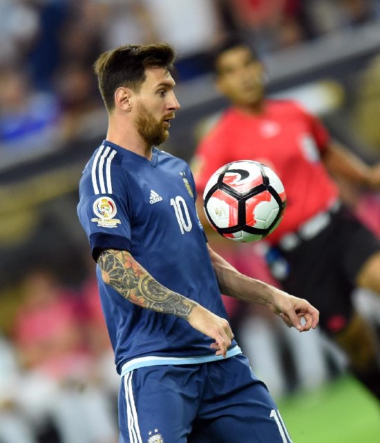 (集锦)美洲杯阿根廷vs美国3比0大胜 梅西任意球