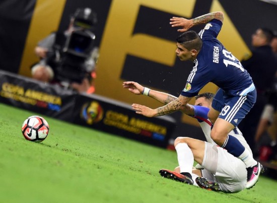 (集锦)美洲杯阿根廷vs美国3比0大胜 梅西任意球